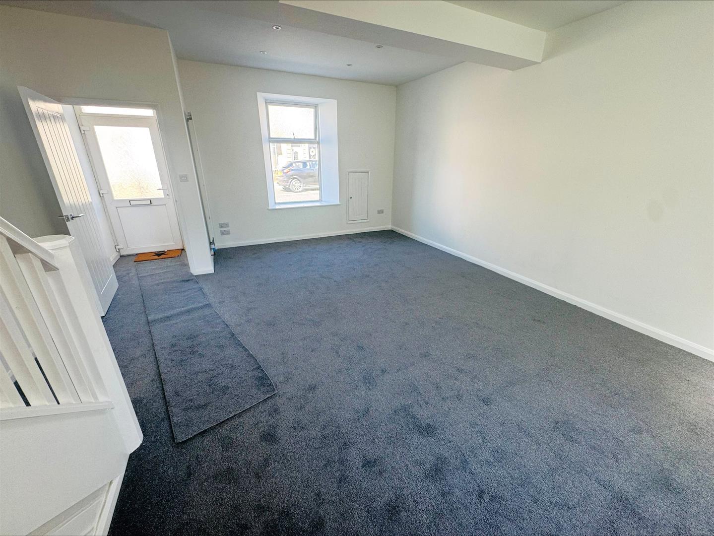 Pembrey Road, Llanelli, SA15 3BL